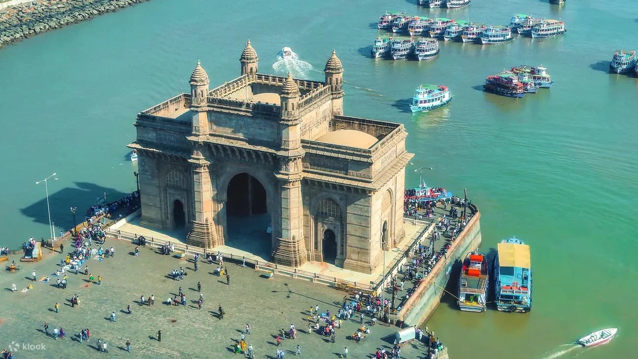 Top Tourist Sites & Unexpected Treasures of Mumbai