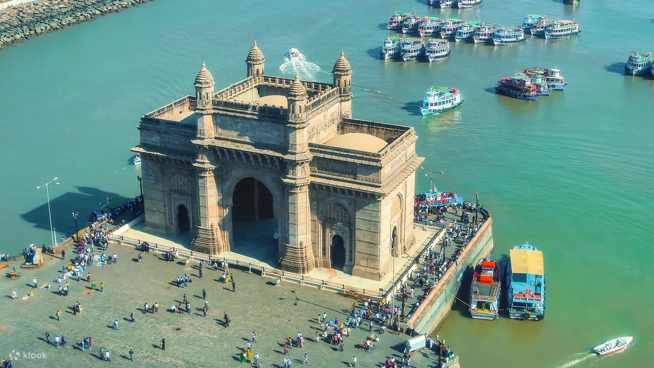 Top Tourist Sites & Unexpected Treasures of Mumbai